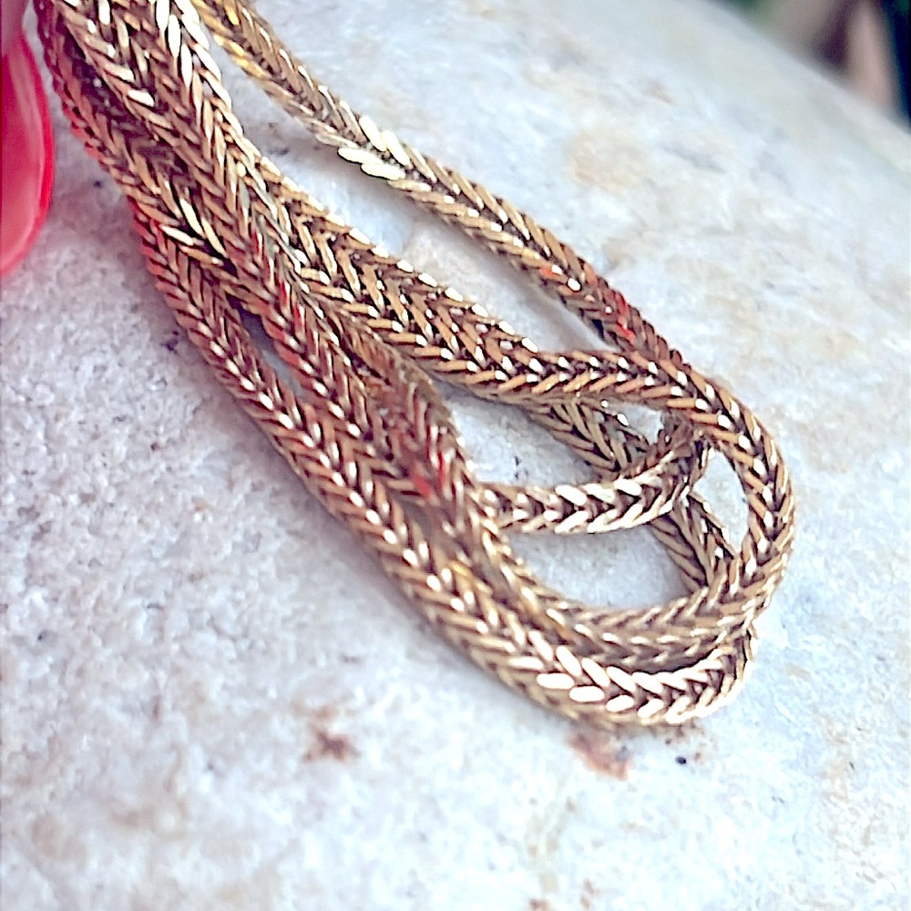Elegant 14k Gold Chain Necklace - Picture 5 of 7